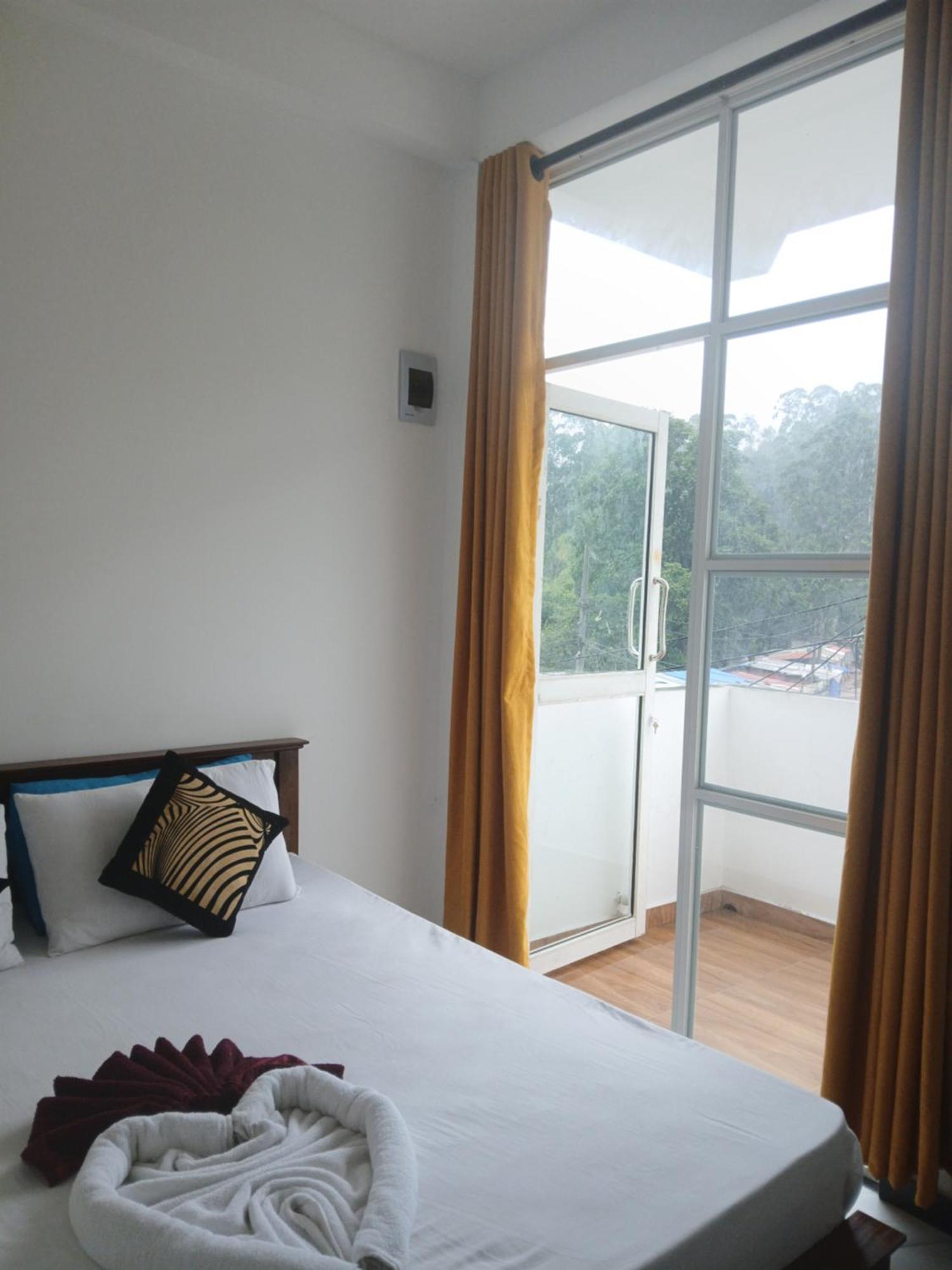 The Peak Residence Nallathanniya Exterior foto